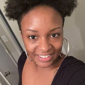 Meet your Posher, Carolyn